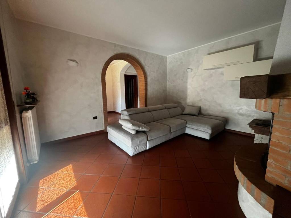 casa indipendente in vendita a Viadana