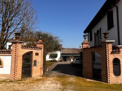 casa indipendente in vendita a Viadana