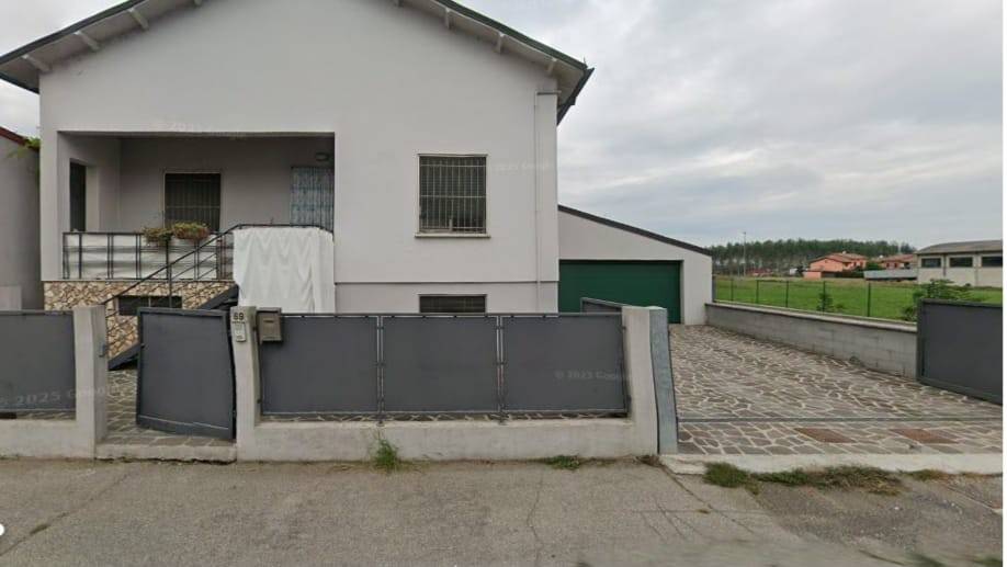 casa indipendente in vendita a Viadana in zona Casaletto