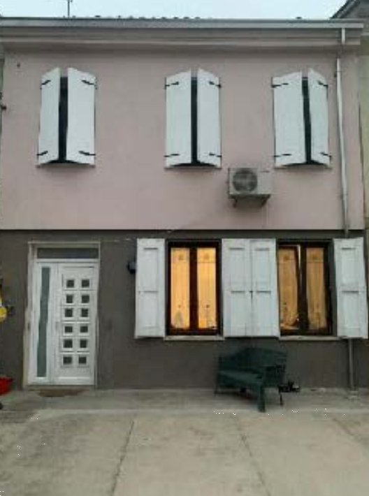 casa indipendente in vendita a Viadana in zona Cogozzo