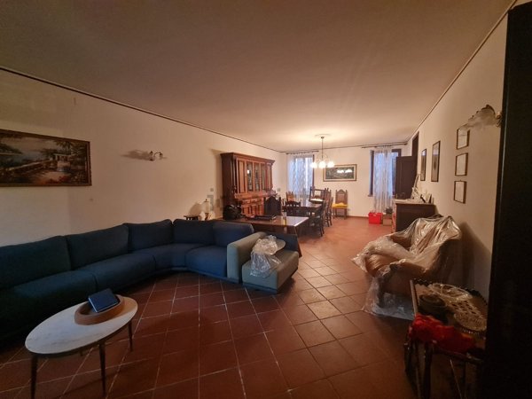 casa indipendente in vendita a Viadana in zona Buzzoletto