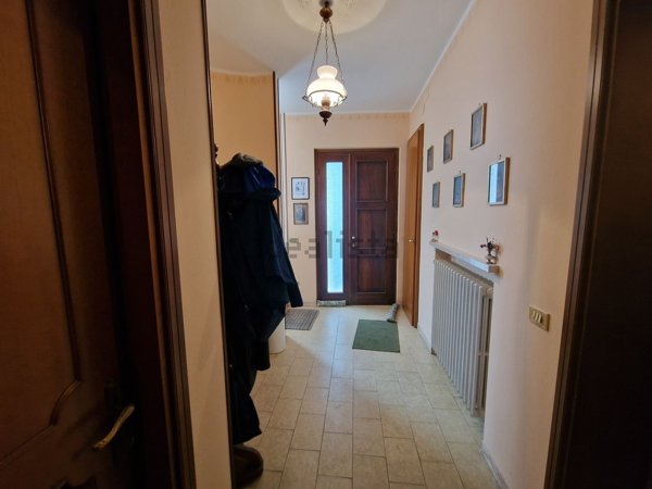 casa indipendente in vendita a Viadana in zona Buzzoletto