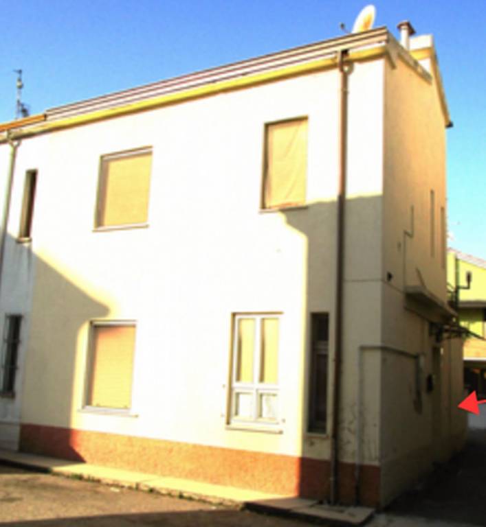 casa indipendente in vendita a Viadana