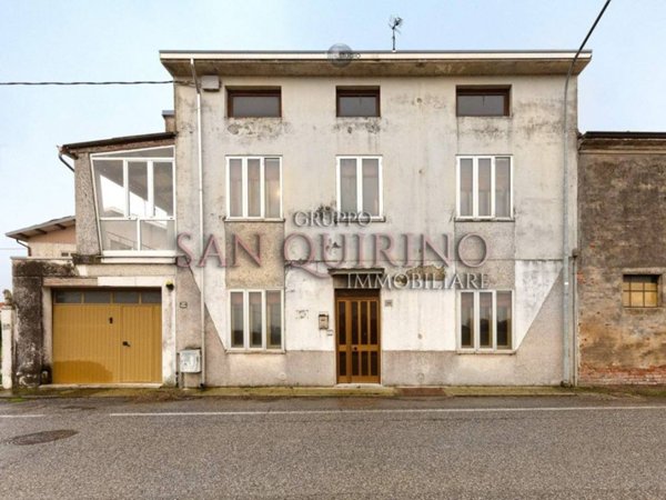 casa indipendente in vendita a Viadana in zona Bellaguarda