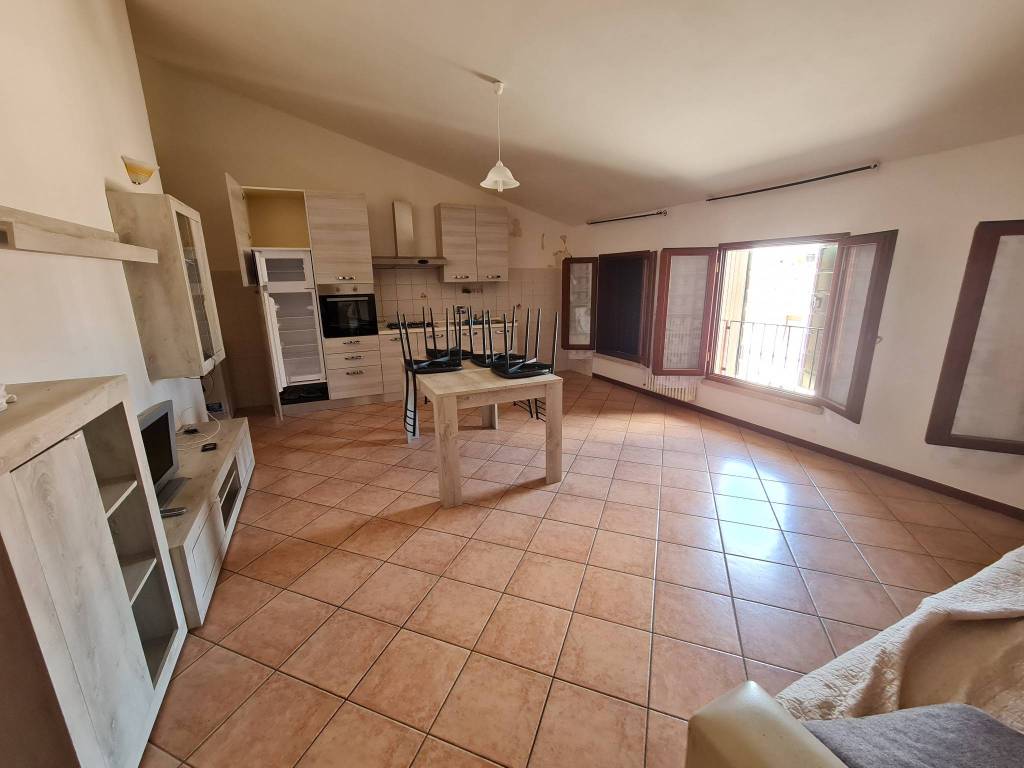 appartamento in vendita a Viadana in zona Cicognara