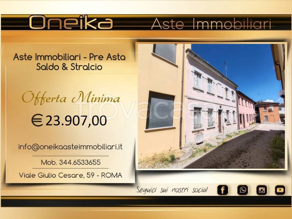 casa indipendente in vendita a Viadana