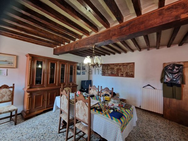 casa indipendente in vendita a Viadana in zona Sabbioni