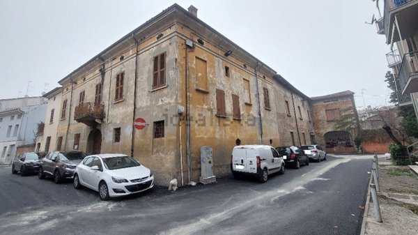 casa indipendente in vendita a Viadana