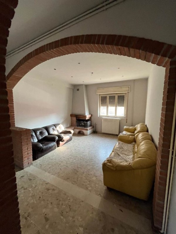 casa indipendente in vendita a Viadana