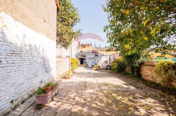 appartamento in vendita a Viadana in zona Cicognara