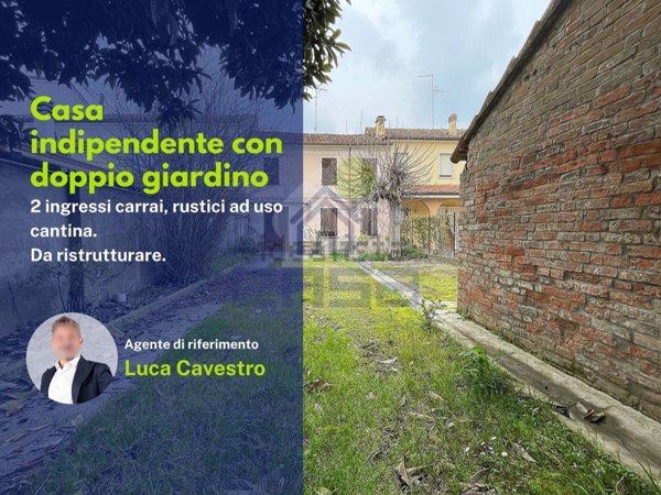 casa indipendente in vendita a Viadana in zona Buzzoletto