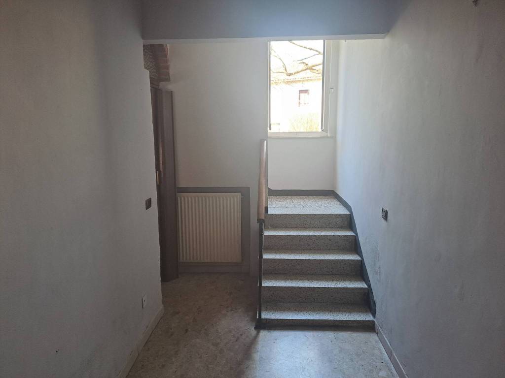 casa indipendente in vendita a Viadana in zona Casaletto