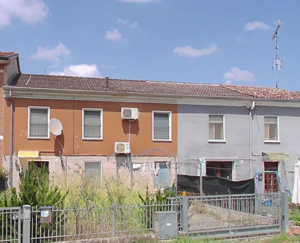 casa indipendente in vendita a Viadana