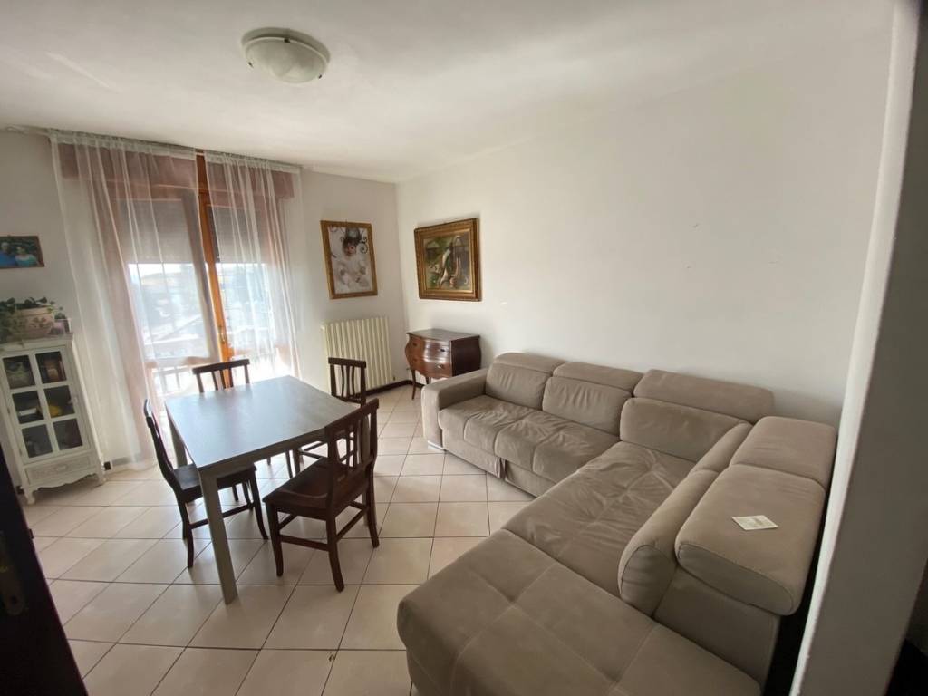 appartamento in vendita a Viadana in zona Cicognara