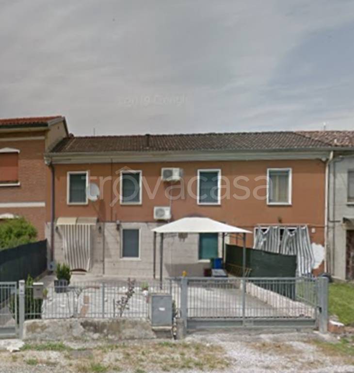 casa indipendente in vendita a Viadana