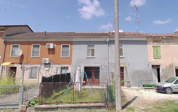 casa indipendente in vendita a Viadana