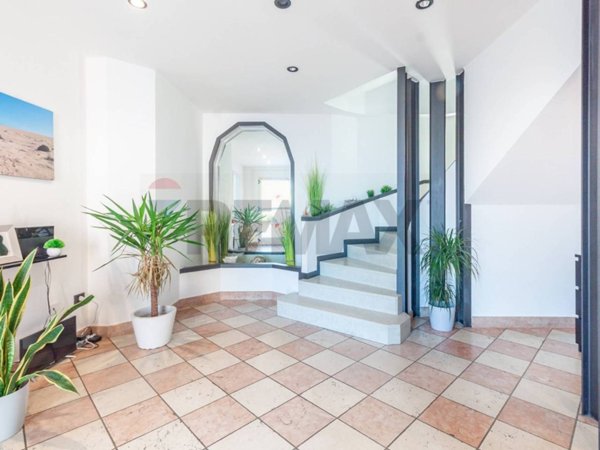 casa indipendente in vendita a Viadana in zona Cicognara