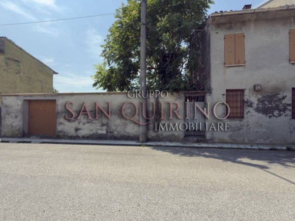 casa indipendente in vendita a Viadana