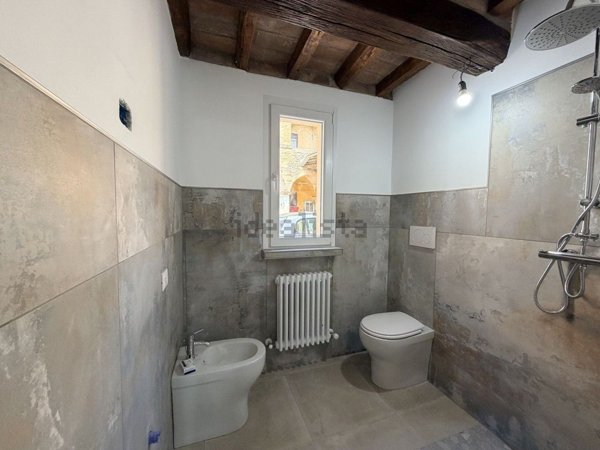 casa semindipendente in vendita a Viadana