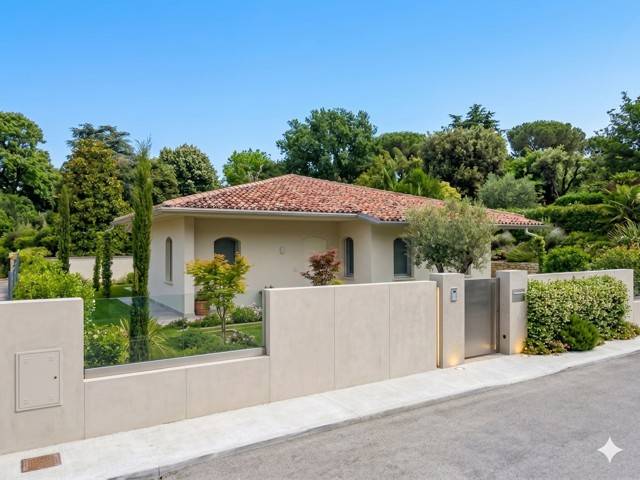 casa indipendente in vendita a Viadana in zona Cicognara