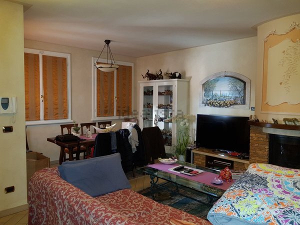 casa indipendente in vendita a Viadana