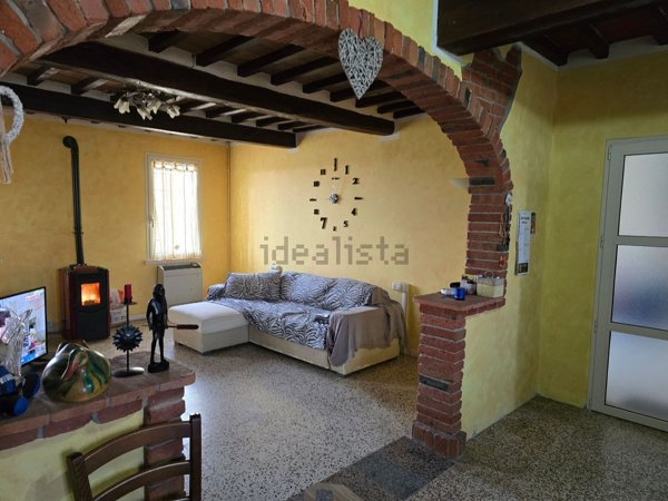 casa indipendente in vendita a Viadana