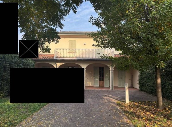 casa indipendente in vendita a Viadana