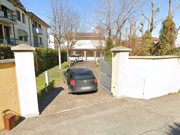 casa indipendente in vendita a Viadana
