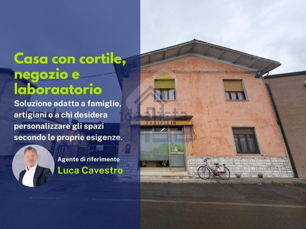 casa indipendente in vendita a Viadana in zona Bellaguarda