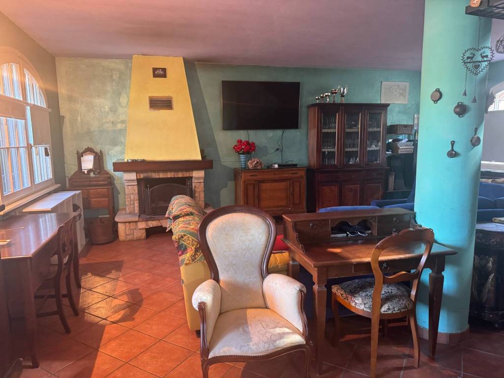 casa indipendente in vendita a Viadana