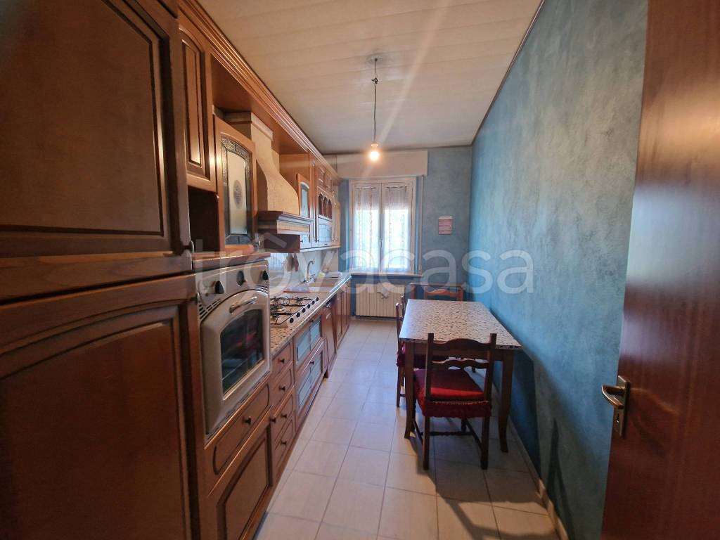 casa indipendente in vendita a Viadana