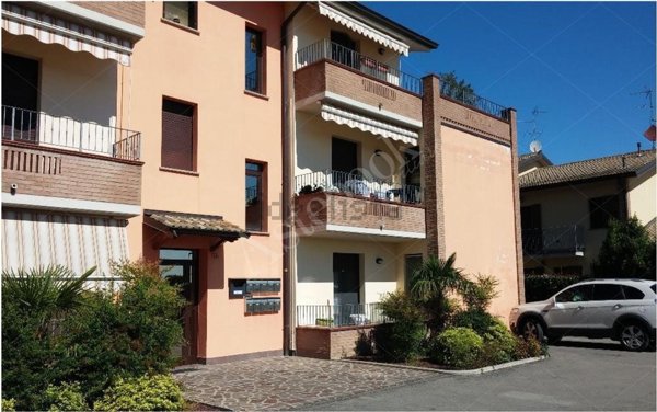 appartamento in vendita a Viadana in zona Cicognara
