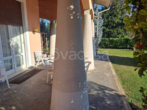 casa indipendente in vendita a Viadana