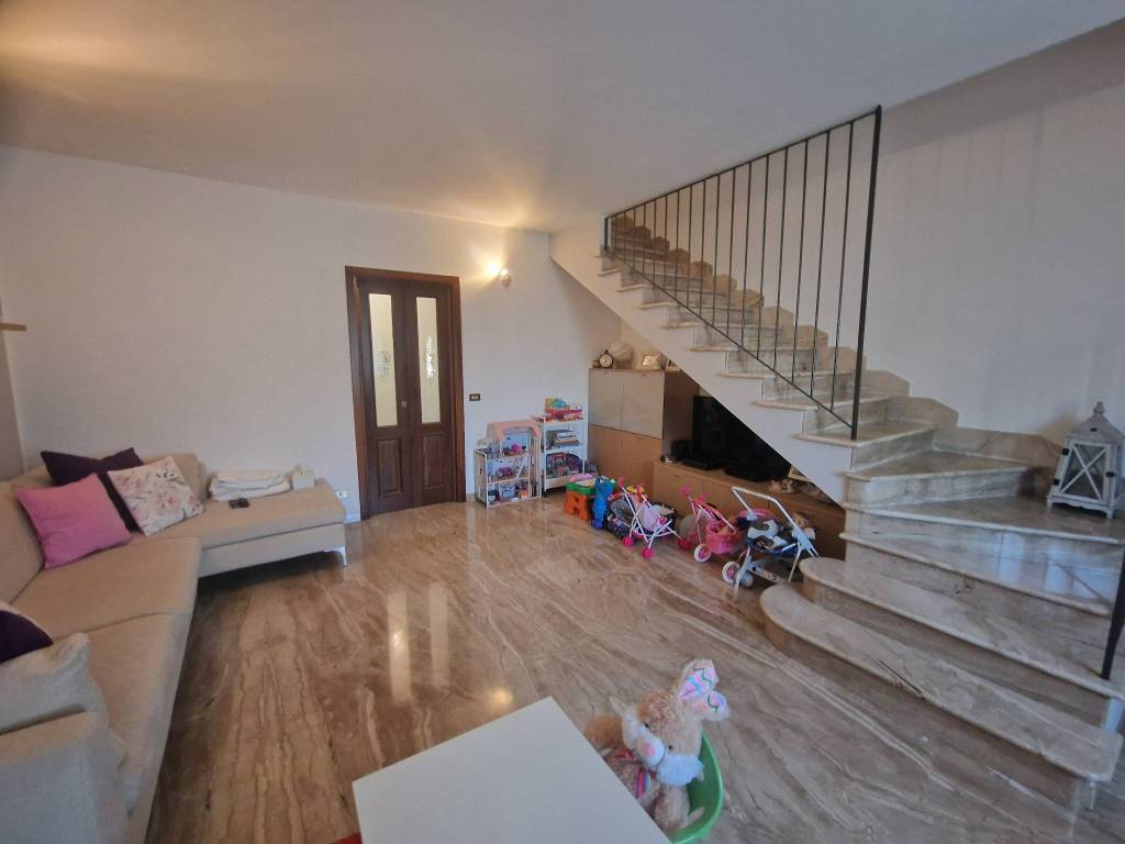 casa indipendente in vendita a Viadana in zona San Matteo