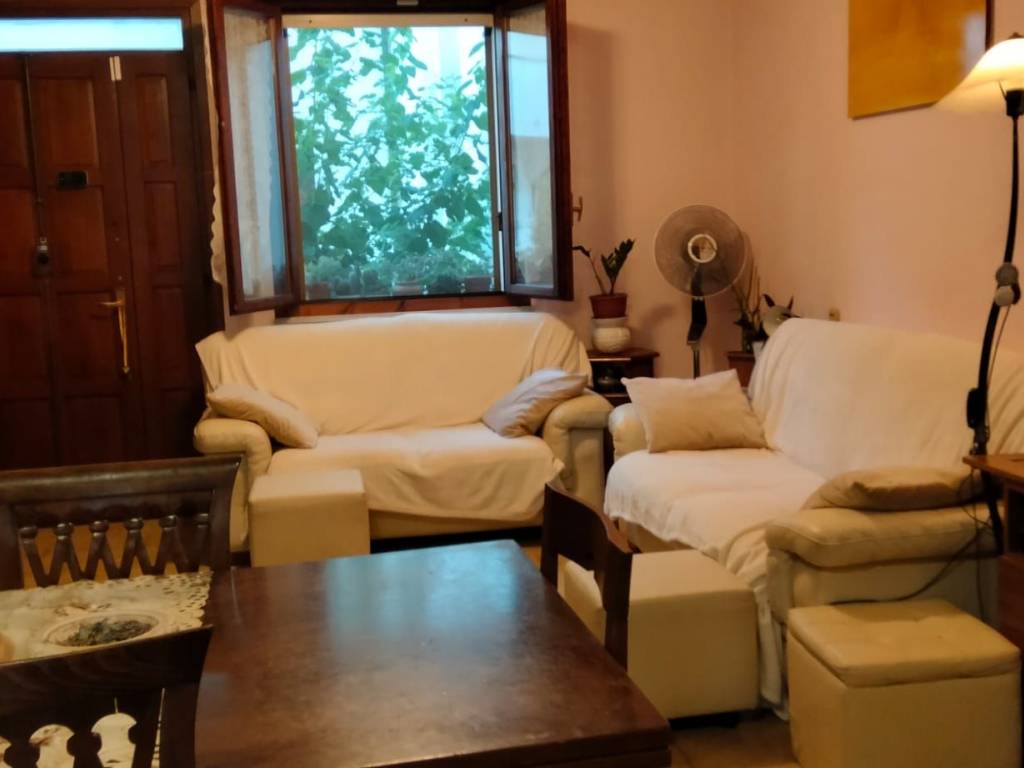 casa indipendente in vendita a Viadana