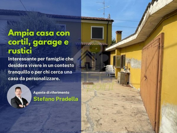 casa indipendente in vendita a Viadana in zona Banzuolo