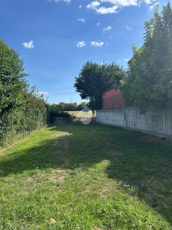 casa indipendente in vendita a Viadana