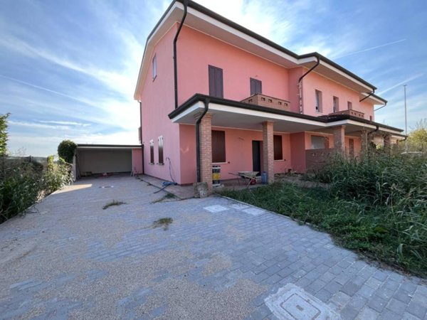 appartamento in vendita a Viadana in zona Casaletto