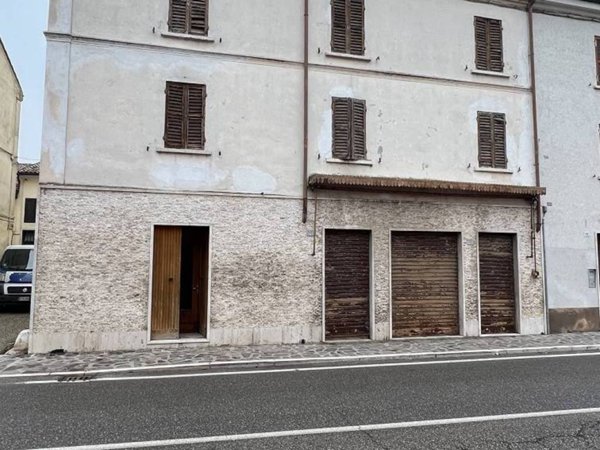 negozio in vendita a Villimpenta