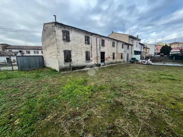 casa indipendente in vendita a Villimpenta