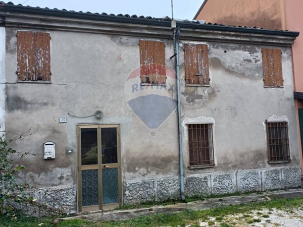 casa indipendente in vendita a Villimpenta