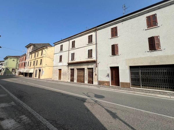 casa indipendente in vendita a Villimpenta