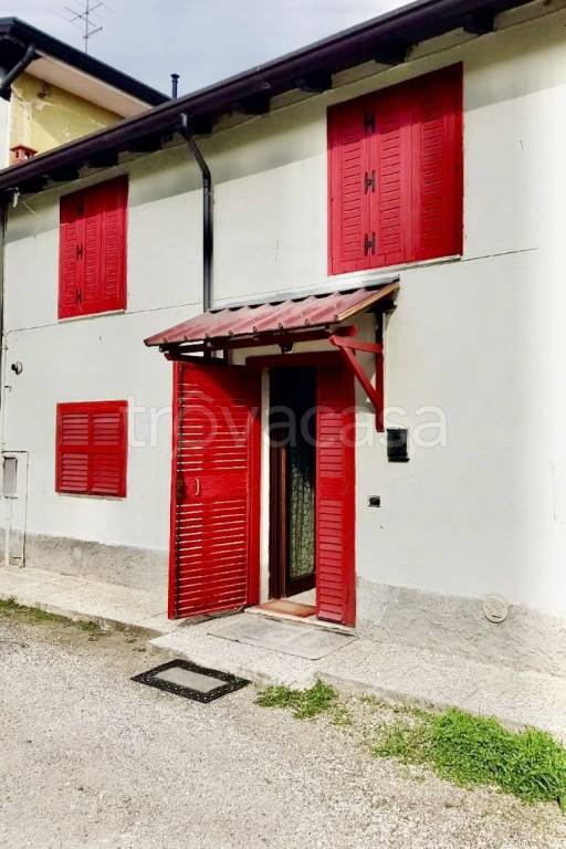 casa indipendente in vendita a Villimpenta