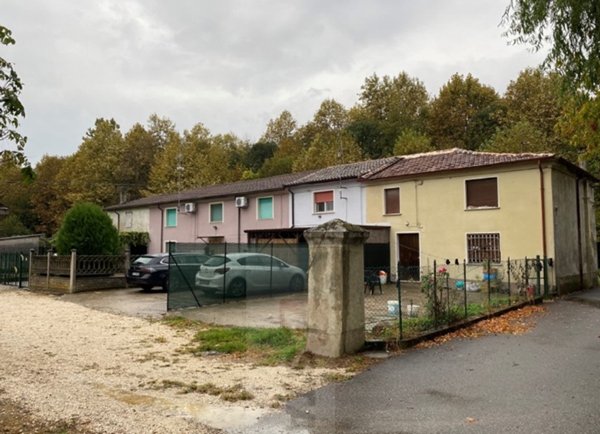 casa indipendente in vendita a Villimpenta