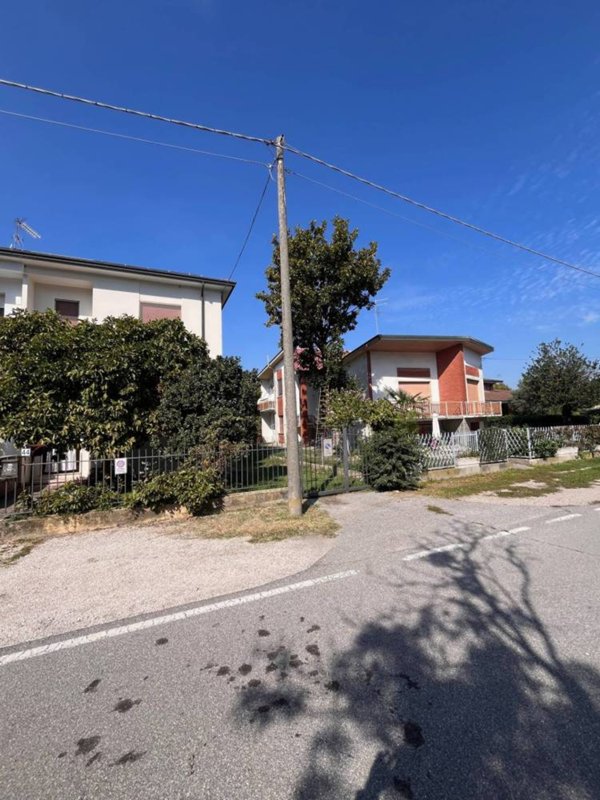 casa indipendente in vendita a Villimpenta