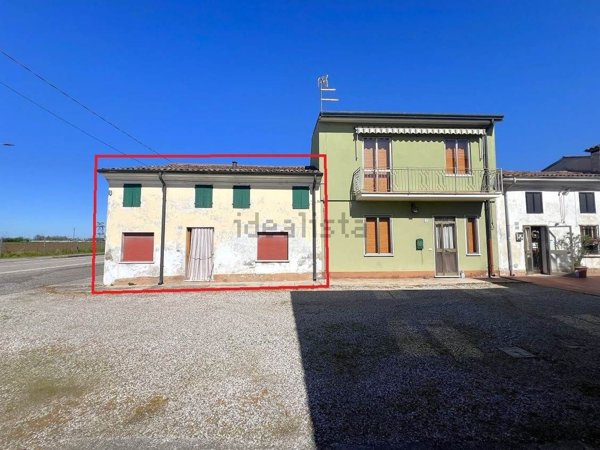 casa indipendente in vendita a Villimpenta
