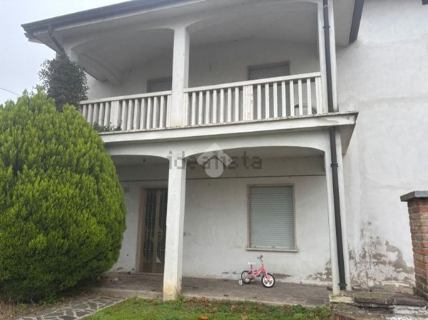 casa indipendente in vendita a Villimpenta