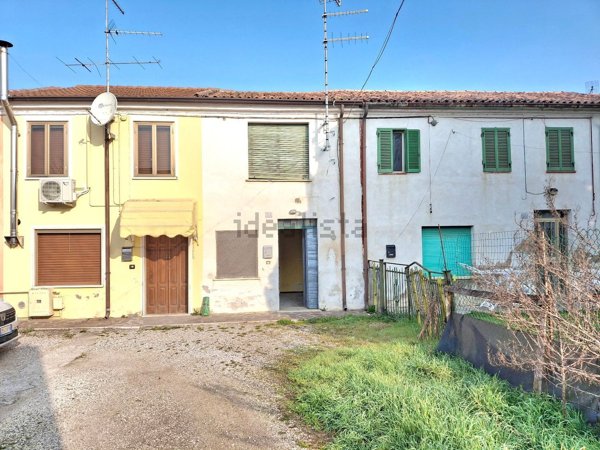 casa indipendente in vendita a Villimpenta