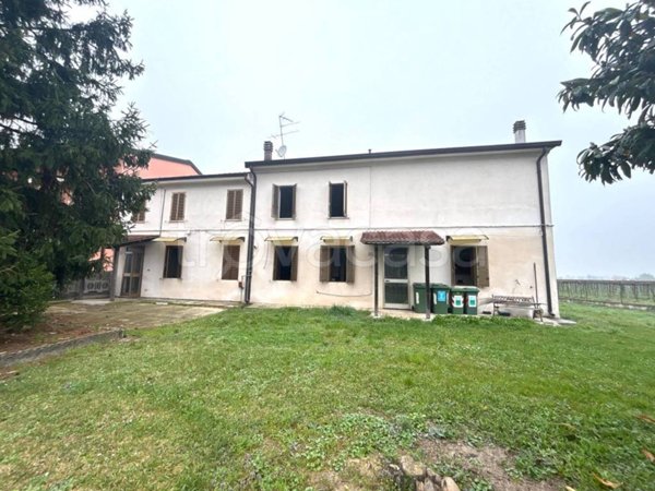 casa indipendente in vendita a Villimpenta