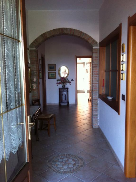casa indipendente in vendita a Villimpenta